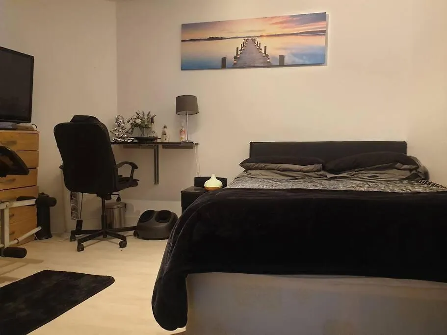 Lovely 1 Bedroom Apartment 5 Mins From Shorditch London